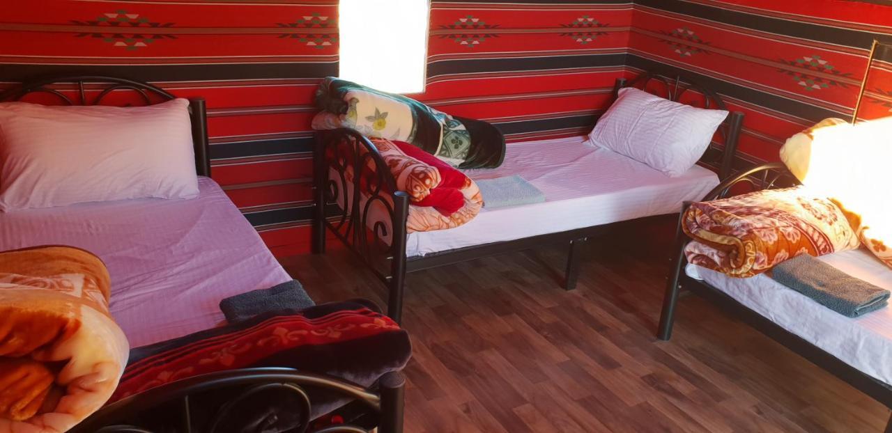 Hotel Real Bedouin Experience Tours & Camp Wadi Rum Exterior foto