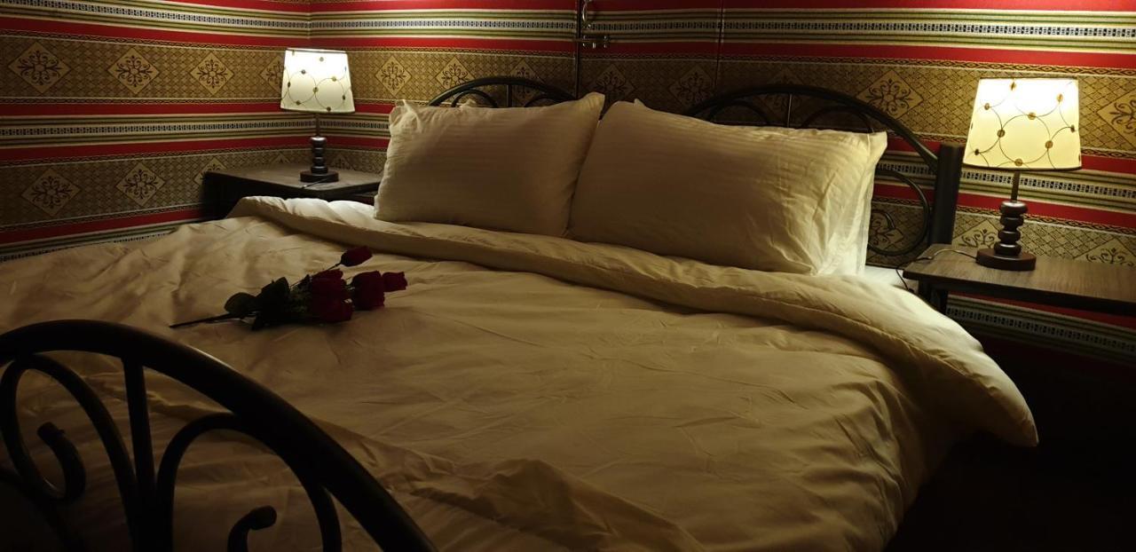 Hotel Real Bedouin Experience Tours & Camp Wadi Rum Exterior foto