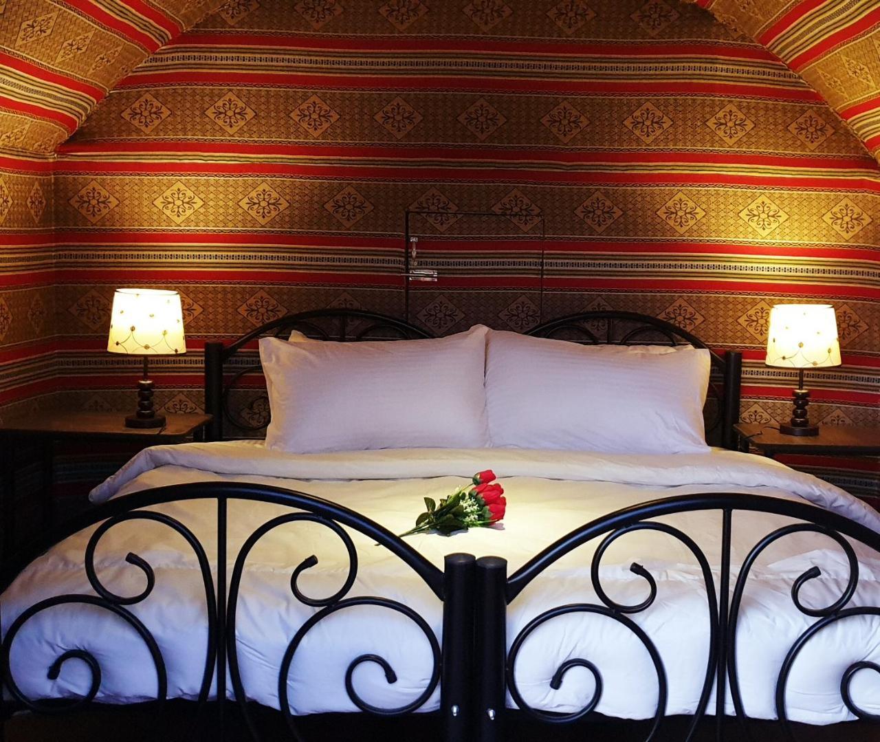 Hotel Real Bedouin Experience Tours & Camp Wadi Rum Exterior foto